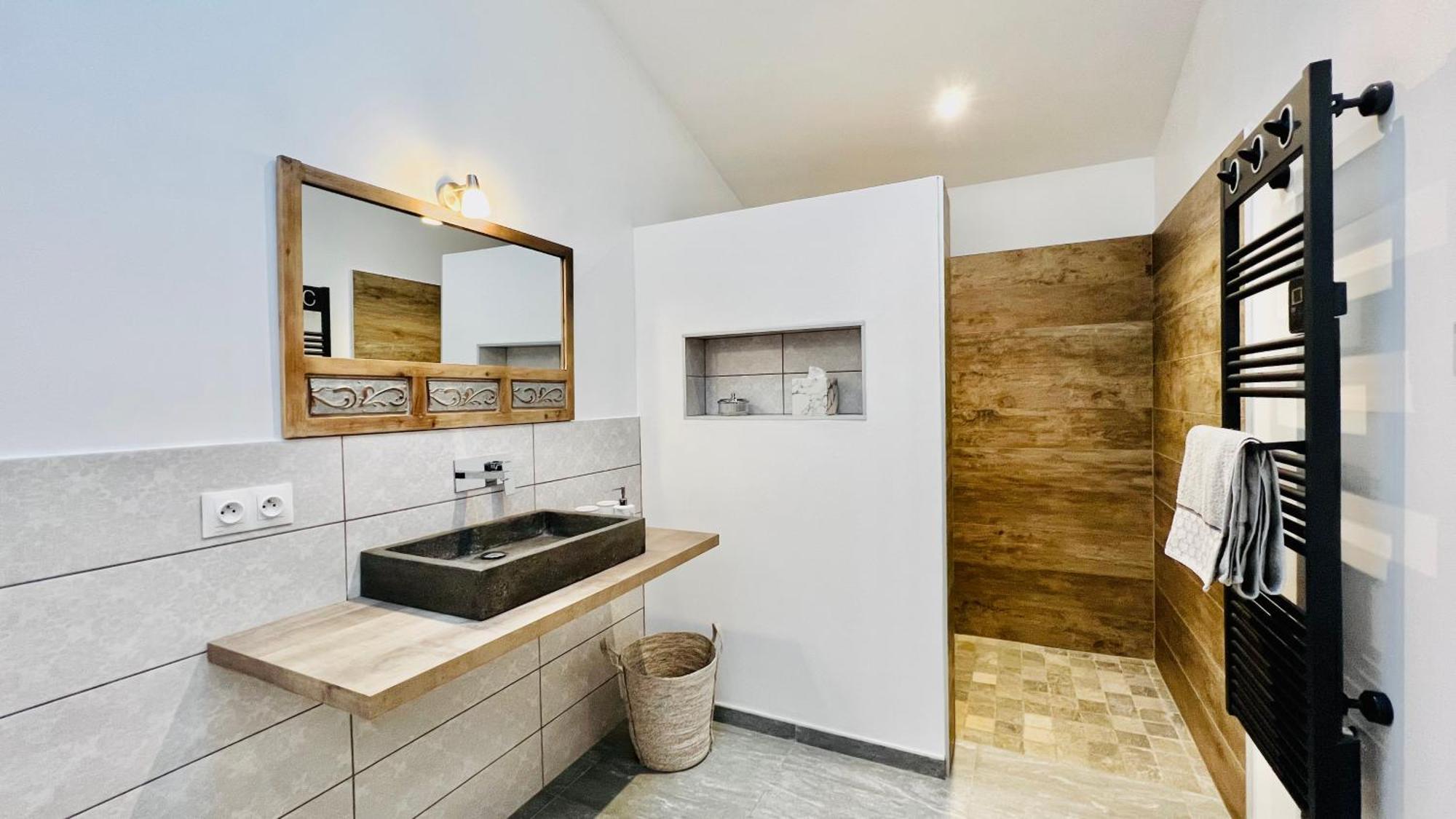 ペルヌ・レ・フォンテーヌ Domaine De La Brave Bed & Breakfast 部屋 写真