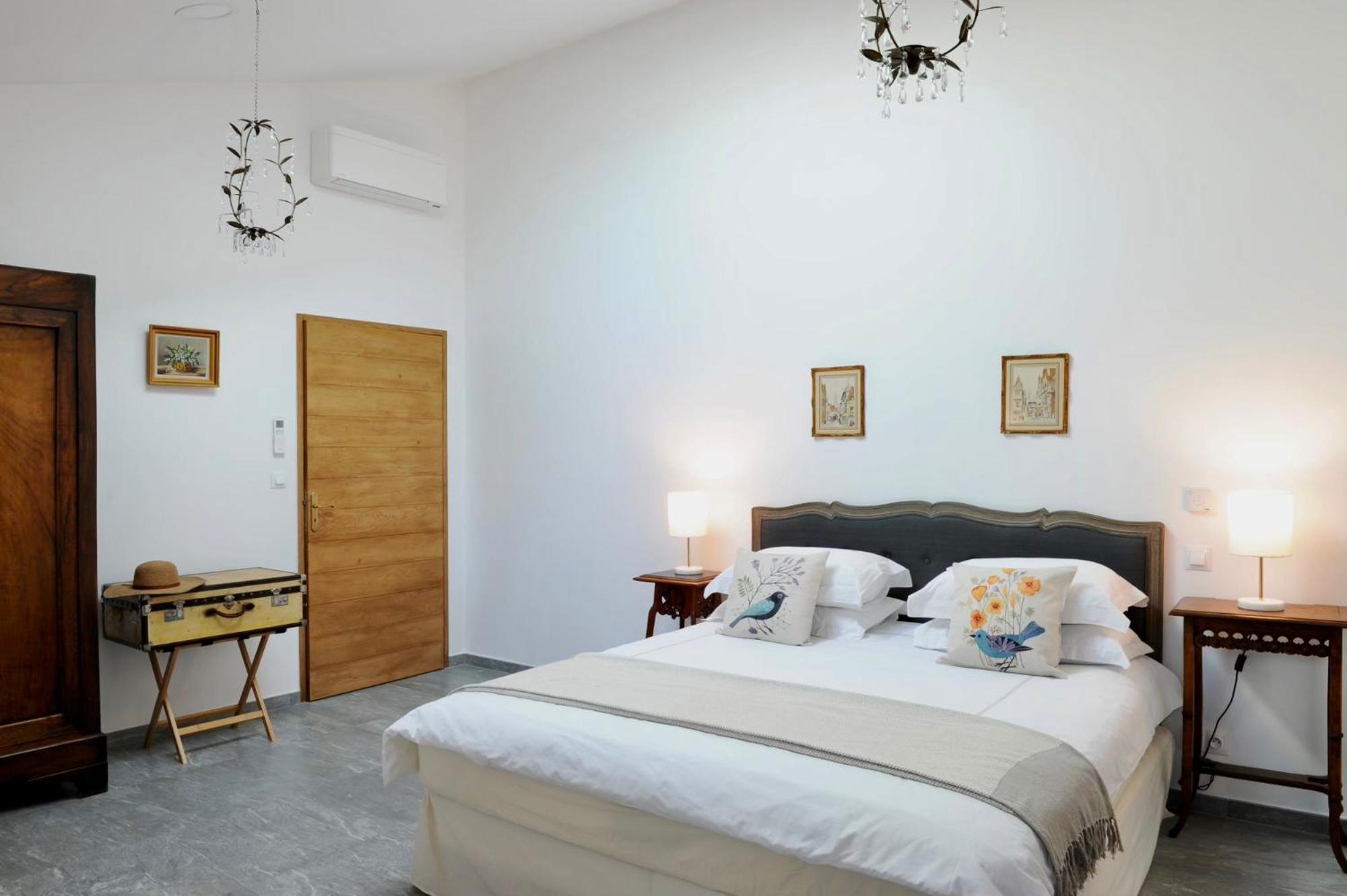 ペルヌ・レ・フォンテーヌ Domaine De La Brave Bed & Breakfast 部屋 写真