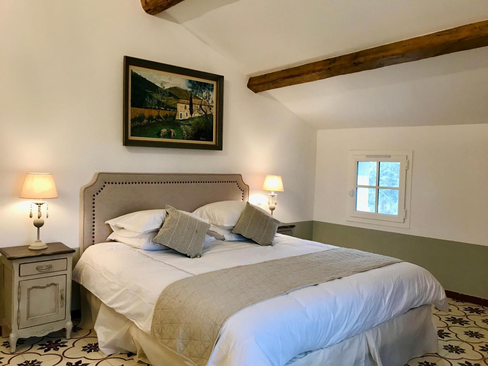 ペルヌ・レ・フォンテーヌ Domaine De La Brave Bed & Breakfast エクステリア 写真