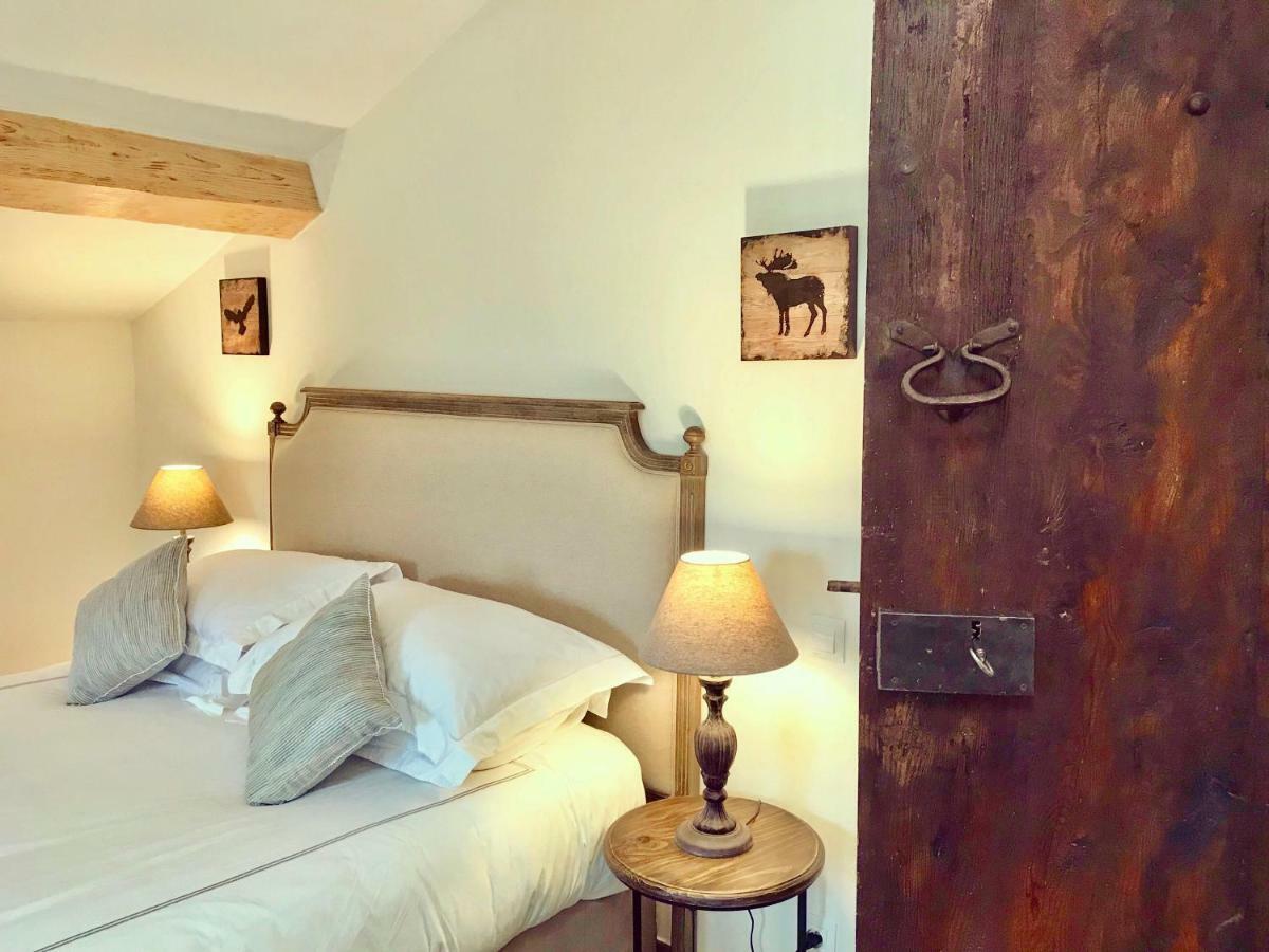 ペルヌ・レ・フォンテーヌ Domaine De La Brave Bed & Breakfast エクステリア 写真